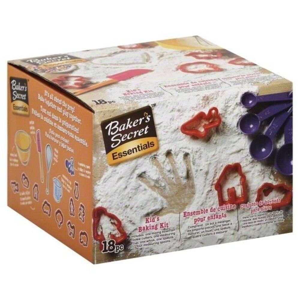 New Sealed Bakers Secret Essentials Kids Baking Kit 18 piece Cookie Cutters